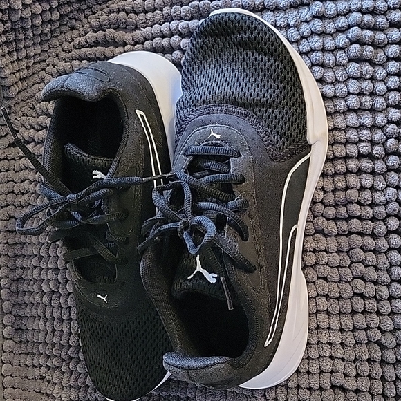 BLACK & WHITE LADIES 6.5 SNEAKERS - Picture 3 of 8